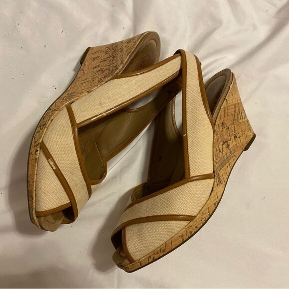 Circa Joan David Canvas Wedge Sandals Size 9 - Picture 11 of 16